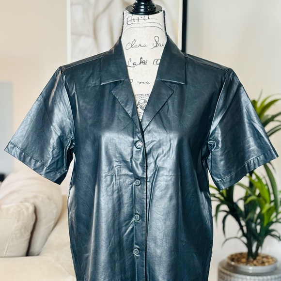 Banana Republic Black Vegan Leather Button Down Shirt - Picture 3 of 7